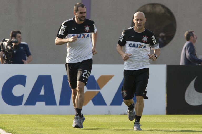 Reencontro de Gigantes anuncia mais três jogadores do Corinthians para o evento