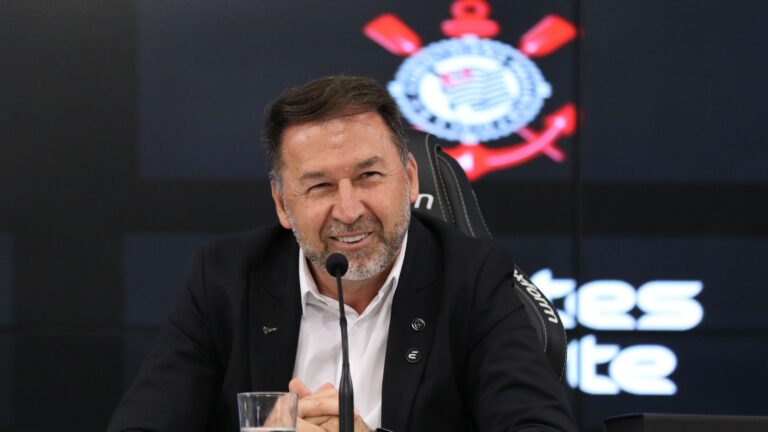 Conselheiros do Corinthians Solicitam Suspensão da Votação de Impeachment