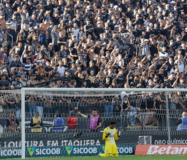 Corinthians deixa de ser vazado por três jogos seguidos pela primeira vez desde março