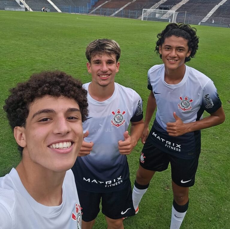 Sub-17 "vinga" o Sub-15 e Corinthians bate o Santo André de virada no Campeonato Paulista