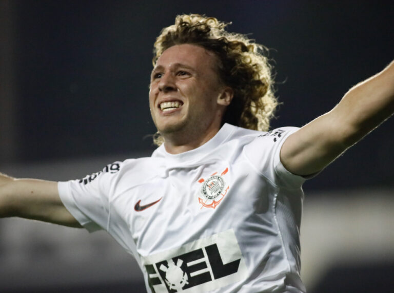 Sem espaço, atacante uruguaio que atuava no Sub-20 do Corinthians rescinde com o clube na Justiça