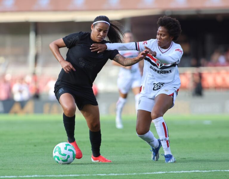 Corinthians Feminino enfrenta São Paulo em busca de melhorar números em clássicos no ano -
