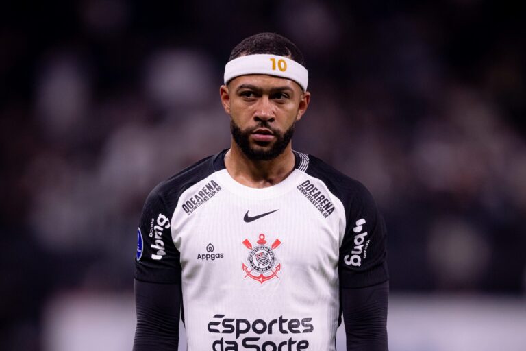 Corinthians atinge marca curiosa sem Memphis Depay na temporada