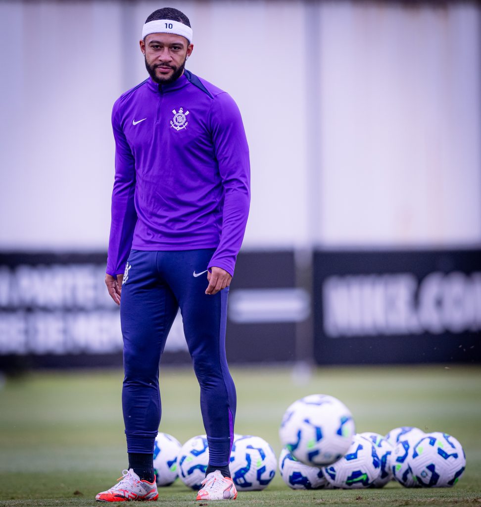 Memphis Depay em ação