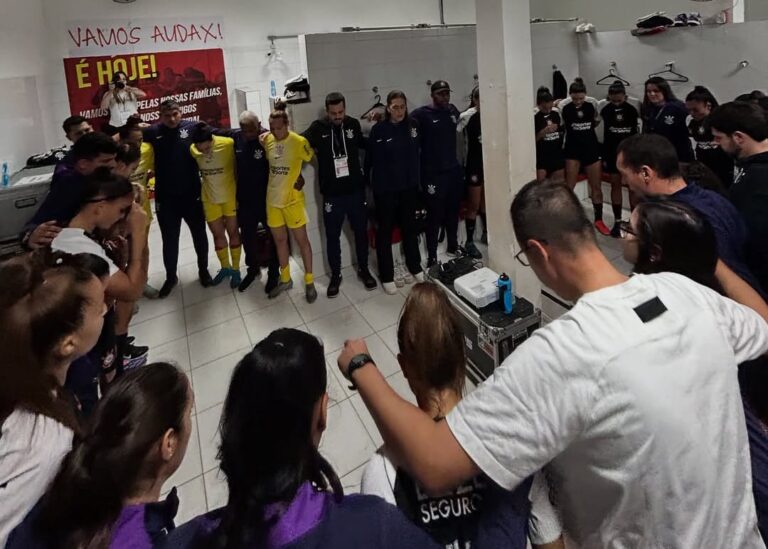 Em Osasco, Corinthians goleia o Taubaté e segue na liderança do Paulistão Feminino