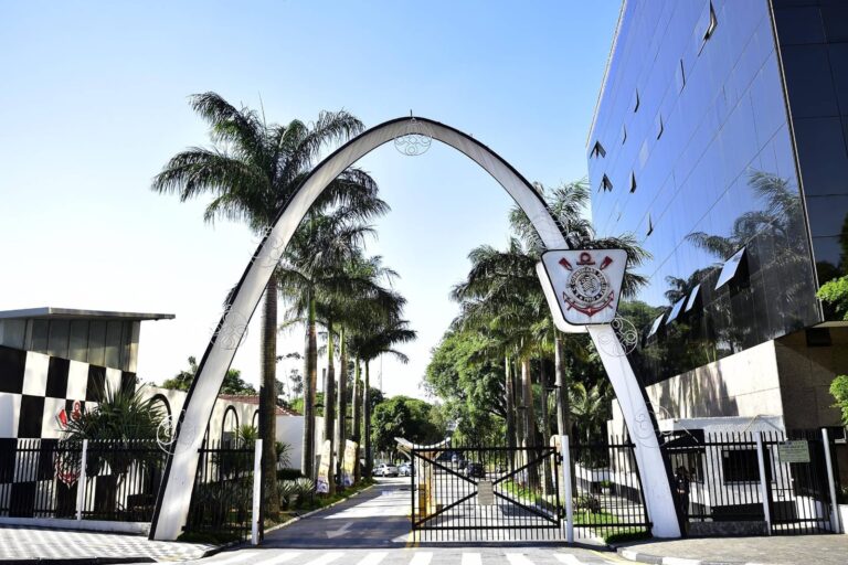 Gestão afastada do Corinthians sabia sobre débitos alvos de polêmica da reabertura de contas desde 2024