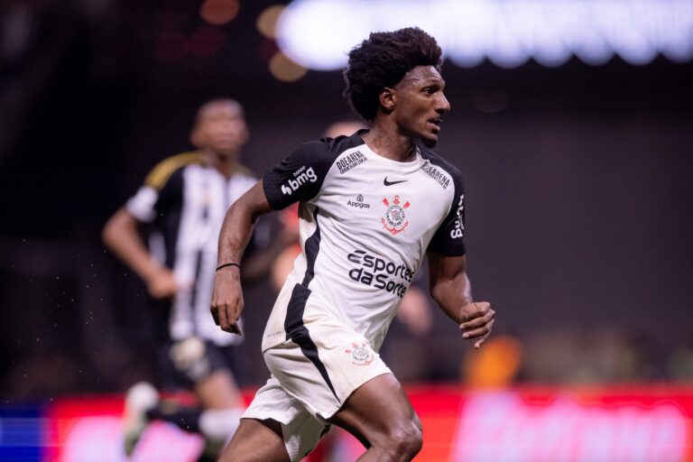 Veja quais jogadores do Corinthians podem assinar pré-contrato a partir desse mês