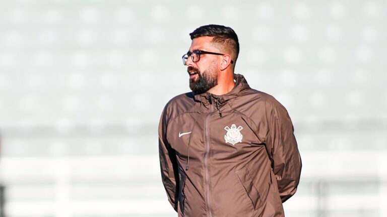 Técnico do Corinthians avalia empate sem gols pelo Brasileirão Sub-17: "Equipes bem conscientes"