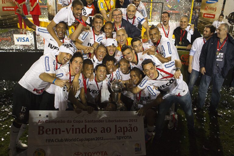 2012 perfeito não resultou em legado financeiro para o Corinthians -
