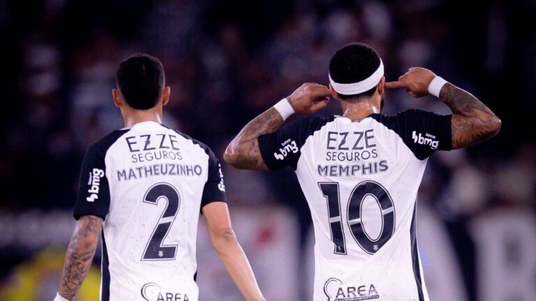 Decisivo, camisa 10 do Corinthians celebra triunfo diante do maior rival em Itaquera pela Copa do Brasil