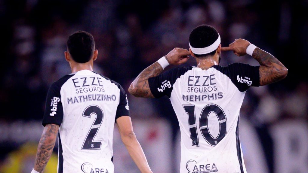 Memphis Depay durante o jogo