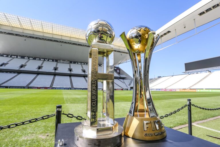 Corinthians provoca Palmeiras após nova derrota para o Chelsea: "Mundial é para poucos"