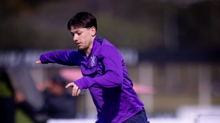 Corinthians faz treino com enfrentamentos na finalização da penúltima semana de intertemporada