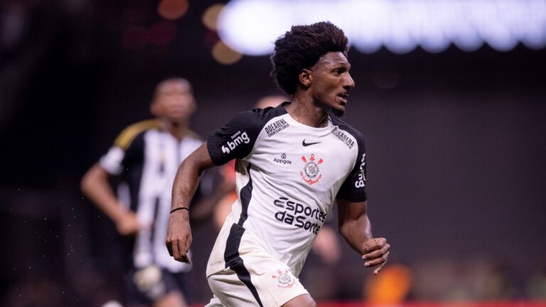 Contra maior vítima, Talles Magno tenta encerrar jejum de gols pelo Corinthians